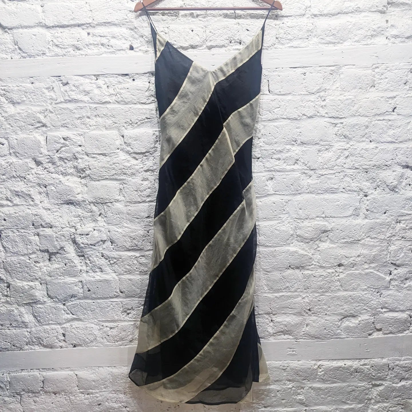 Deal Frenzy VIAMAGGIO MASSIMO REBECCHI
ASSYMETRIC STRIPE DRESS