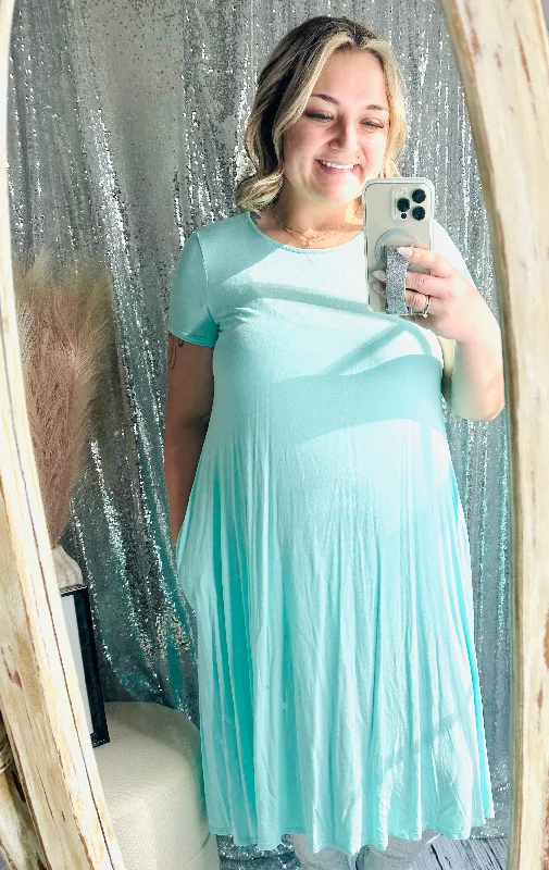 Online Only Mint Short Sleeve Flowy Dress With Pockets
