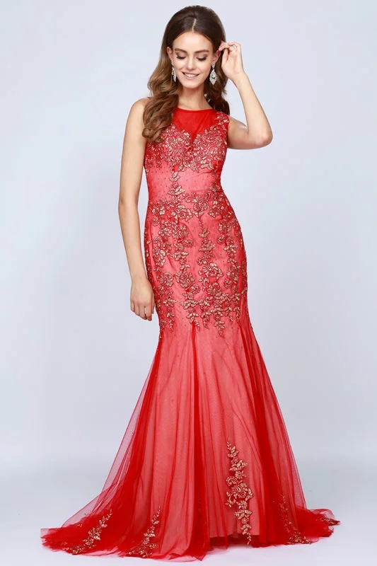 Best Bargains Lace Applique Mermaid Gown by Juliet 656