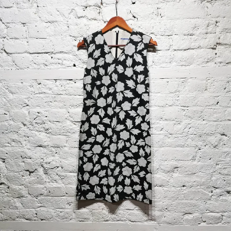 While Supplies Last ELEY KISHIMOTO
PAINTED LEAVES COTTON DRESS
SIZE UK 8
