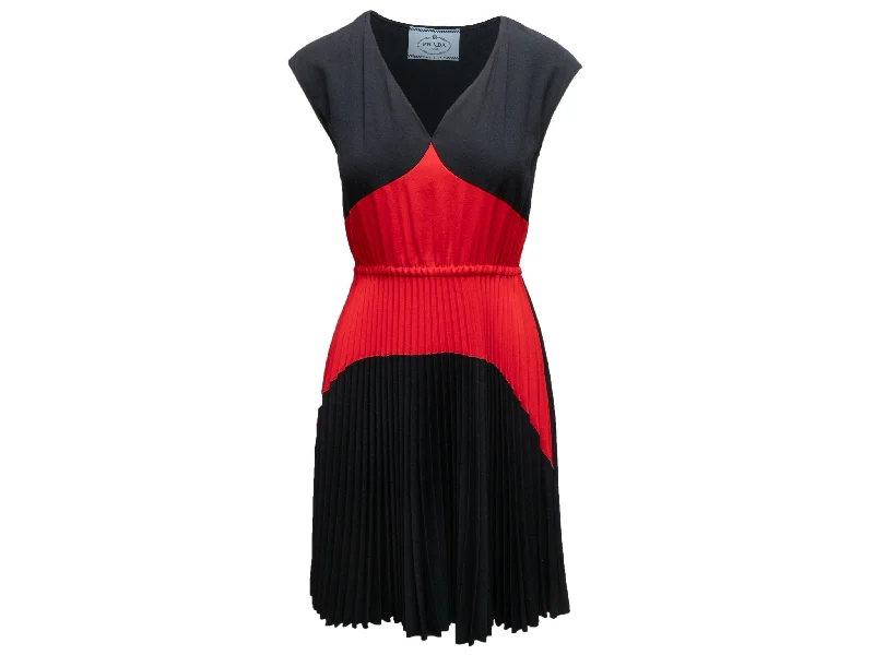 Special Discount Black & Red Prada Pleated Color Block Dress Size IT 38