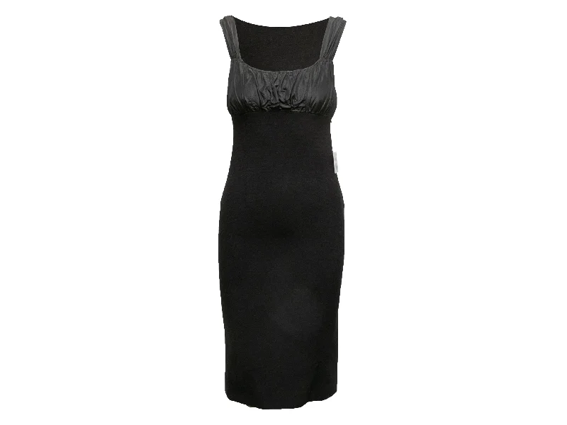 Price Rollback Black Moschino Cheap and Chic Sleeveless Dress Size US 6