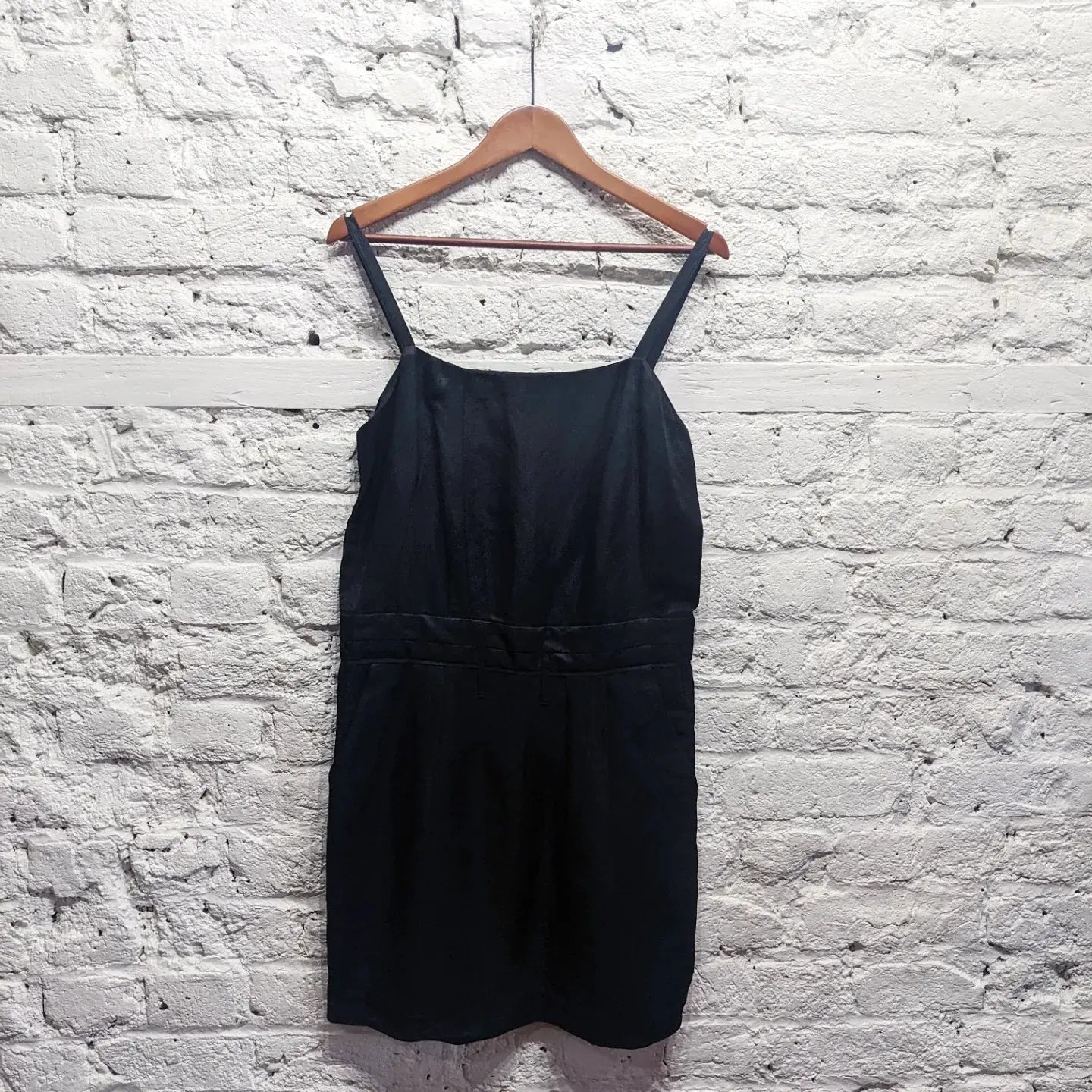 New Deals NINA RICCI 
BLACK DRESS