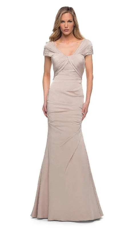 New Markdowns La Femme - 29805 Modified V-Neck Trumpet Evening Dress
