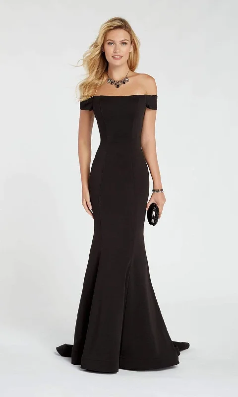 Stock Clearance Alyce Paris - Off Shoulder Jersey Mermaid Evening Gown 60294 - 2 pcs Navy in Size 4 and 10 and 1 pc Black in Size 8 Available