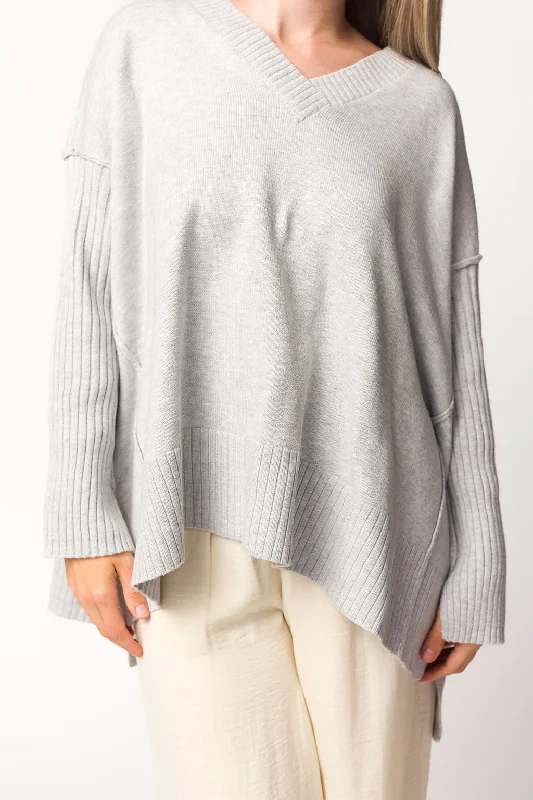 Don’t Miss Out Paisley V-Neck Sweater in Heather Grey