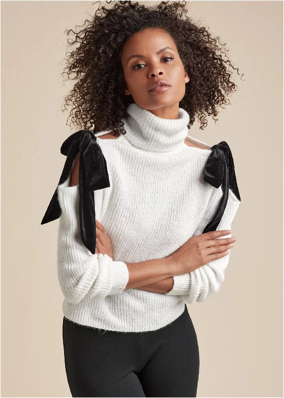 Super Deal Cold Shoulder Bow Sweater - Off White