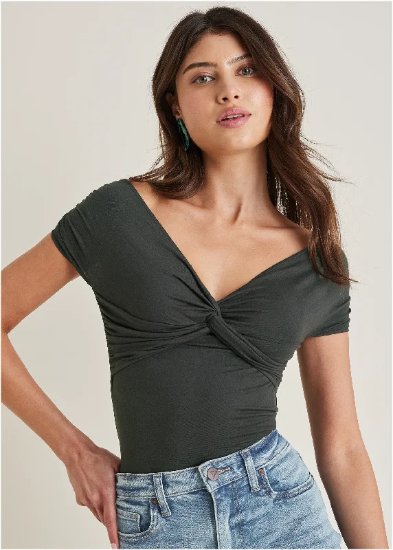 Instant Discount Twist Off-The-Shoulder Top - Black