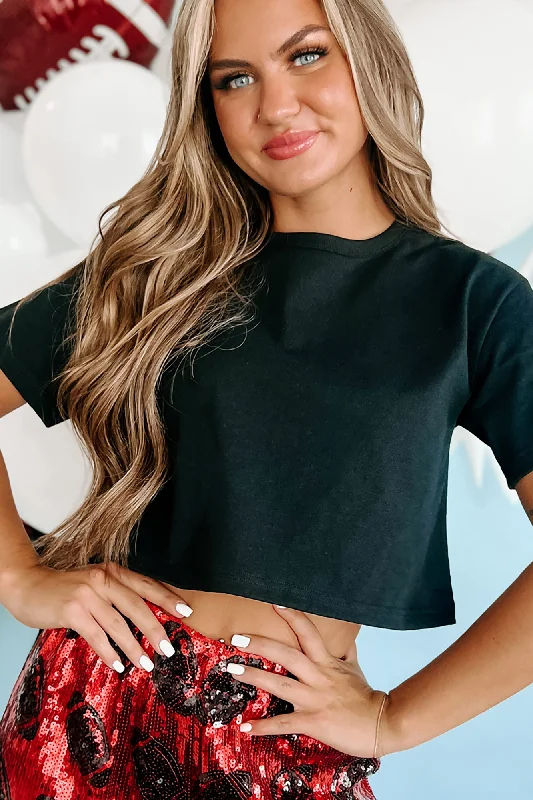 Extra Discounts Champion Crop Tee (Black)