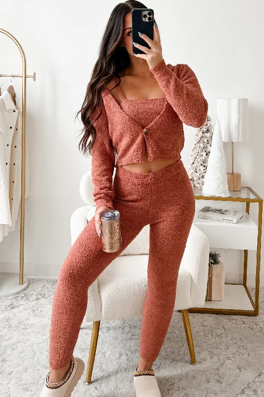 Can't Miss DOORBUSTER Chill Weekends 3 Piece Fuzzy Lounge Set (Rose)