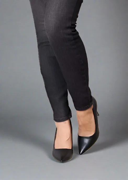 Instant Discount Melody 4" Closed Toe Heels