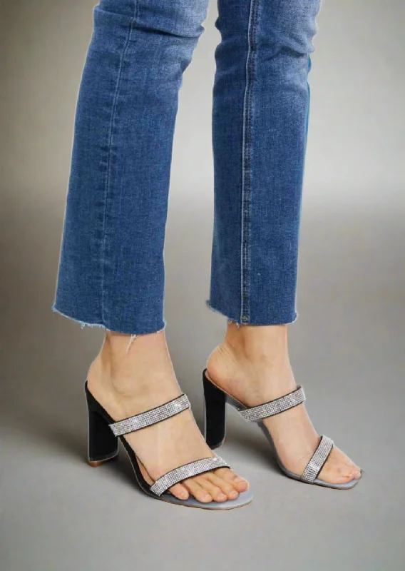 Don't Miss MMShoes Leave A Little Sparkle Rhinestone Block Heel Sandal in Black