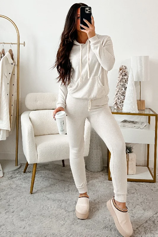 Amazing Deals DOORBUSTER Peregrine Fuzzy Knit Hoodie & Jogger Set (Oat)