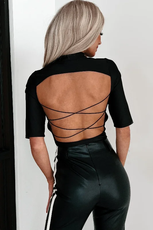 Early Access Taryn Short Sleeve Criss-Cross Back Bodysuit (Black)