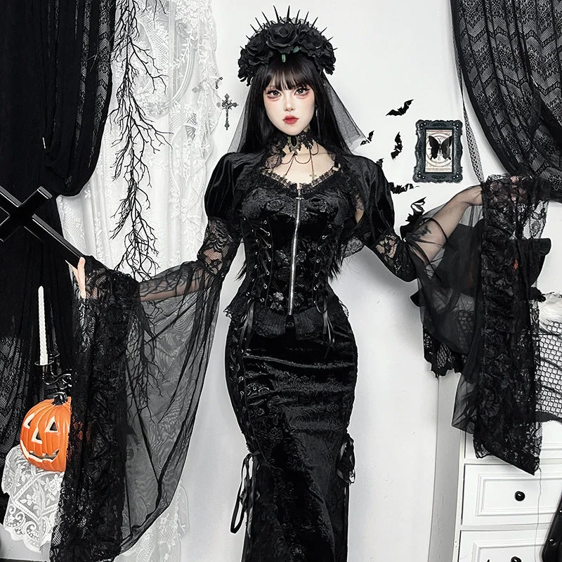 Women's Gothic Lace Toned Horn Sleeved Cape